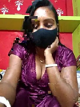 Snapshot of arushi_bb chatting on February 23, 2026, 6:41 pm arushi bb online show from February 23, 2026, 6:41 pm