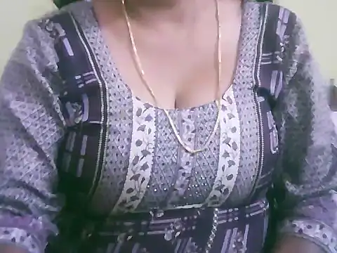 Snapshot of mohini_bhabhi chatting on April 15, 2026, 9:15 am mohini bhabhi online show from April 15, 2026, 9:15 am