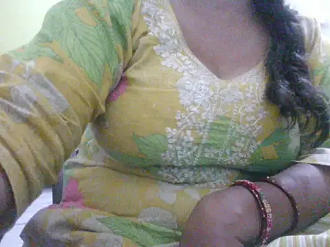 Snapshot of mohini_bhabhi chatting on May 16, 2026, 11:53 am mohini bhabhi online show from May 16, 2026, 11:53 am