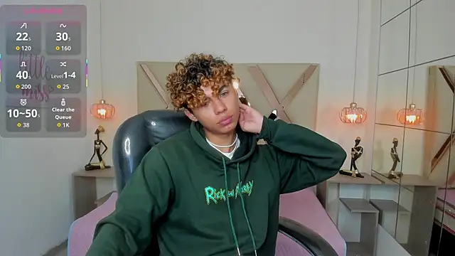 Anyelo Twink online show from May 20, 2026, 4:42 am