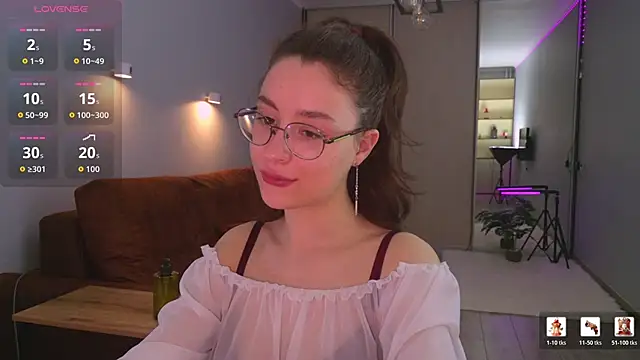 Snapshot of classy____ chatting on March 26, 2026, 1:20 pm classy online show from March 26, 2026, 1:20 pm