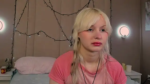 AdeleSilvy online show from March 4, 2026, 1:57 am