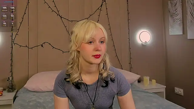 Snapshot of AdeleSilvy chatting on February 21, 2026, 1:40 am AdeleSilvy online show from February 21, 2026, 1:40 am