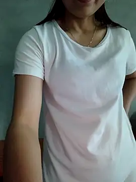 Snapshot of Vanvan68xx chatting on April 4, 2026, 10:00 am Vanvan68xx online show from April 4, 2026, 10:00 am