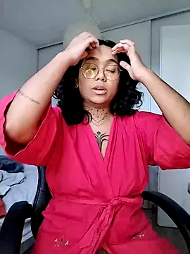 Snapshot of therealsun8 chatting on February 8, 2026, 3:21 pm therealsun8 online show from February 8, 2026, 3:21 pm