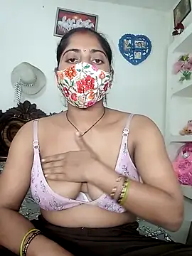 Snapshot of Angel_eyes00 chatting on April 6, 2026, 5:08 am Angel eyes00 online show from April 6, 2026, 5:08 am