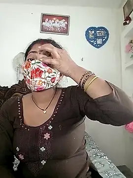 Snapshot of Angel_eyes00 chatting on April 5, 2026, 4:02 pm Angel eyes00 online show from April 5, 2026, 4:02 pm