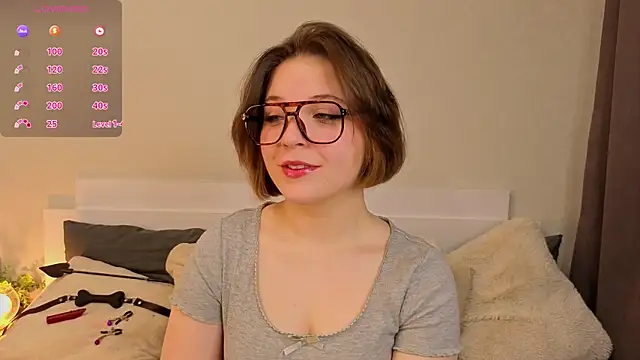 Snapshot of Next2Marie chatting on March 24, 2026, 4:12 am Next2Marie online show from March 24, 2026, 4:12 am