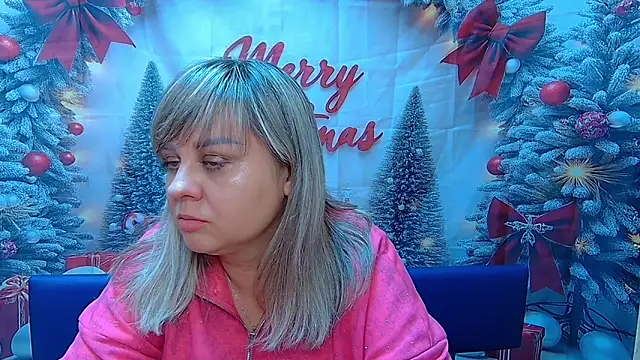 Snapshot of VeronicaSvitt chatting on January 12, 2026, 1:29 pm VeronicaSvitt online show from January 12, 2026, 1:29 pm