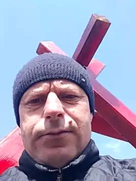 Snapshot of Ivan9iutt chatting on April 26, 2026, 8:11 am Ivan9iutt online show from April 26, 2026, 8:11 am