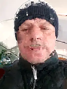 Snapshot of Ivan9iutt chatting on April 22, 2026, 11:28 am Ivan9iutt online show from April 22, 2026, 11:28 am
