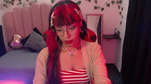 jia1111  online show from February 19, 2026, 2:25 pm