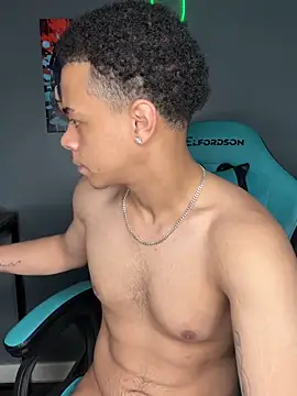 l-laross online show from April 27, 2026, 7:34 pm