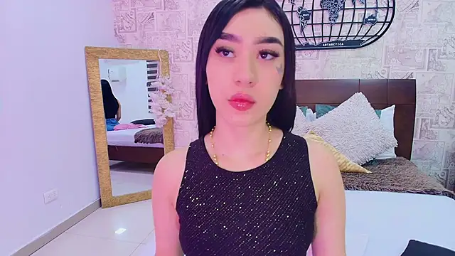 emily clarkk  online show from January 17, 2026, 7:50 pm