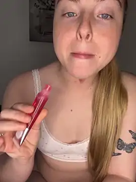 Bayleighjohnson18 online show from February 1, 2026, 11:30 am