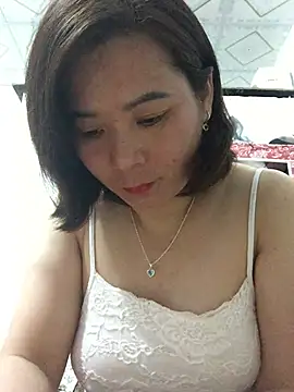 Snapshot of ManaMi-Ami chatting on February 12, 2026, 10:15 am ManaMi-Ami online show from February 12, 2026, 10:15 am