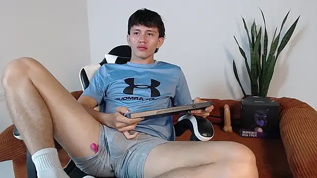 DarrenColleen online show from February 25, 2026, 10:59 am