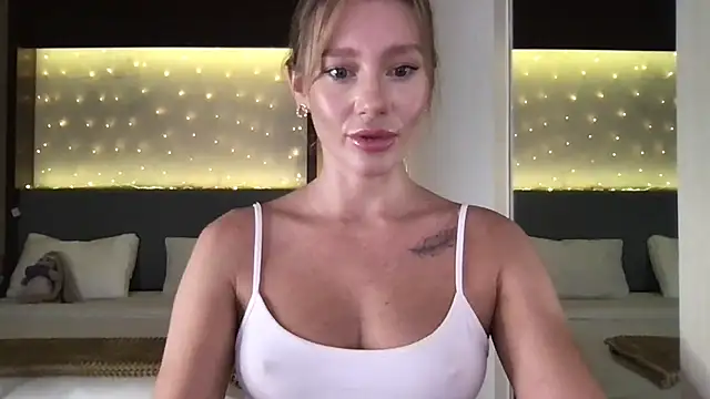 Stella muse online show from April 22, 2026, 10:22 am