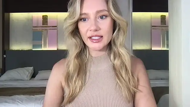 Snapshot of Stella_muse chatting on July 30, 2026, 5:28 am Stella muse online show from July 30, 2026, 5:28 am