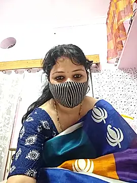 Priyaji7575 online show from February 25, 2026, 11:21 am