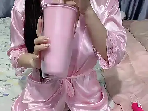 Snapshot of Lucy681 chatting on March 22, 2026, 9:11 am Lucy681 online show from March 22, 2026, 9:11 am