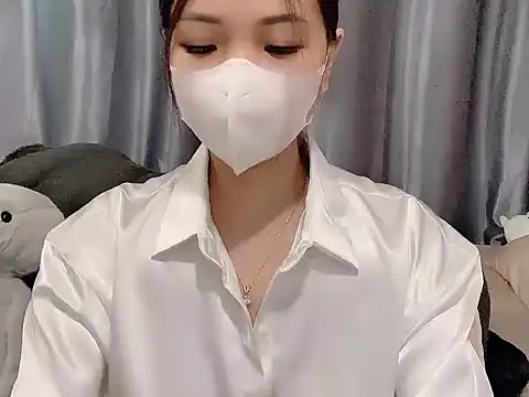 Snapshot of Lucy681 chatting on March 5, 2026, 7:49 am Lucy681 online show from March 5, 2026, 7:49 am