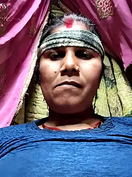 Hot di97 online show from February 21, 2026, 12:51 pm