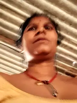Snapshot of Hot_di97 chatting on May 15, 2026, 10:52 pm Hot di97 online show from May 15, 2026, 10:52 pm