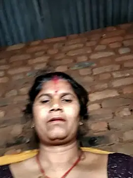 Hot di97 online show from March 31, 2026, 9:06 pm