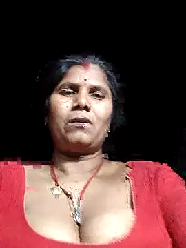 Snapshot of Hot_di97 chatting on May 18, 2026, 3:06 pm Hot di97 online show from May 18, 2026, 3:06 pm
