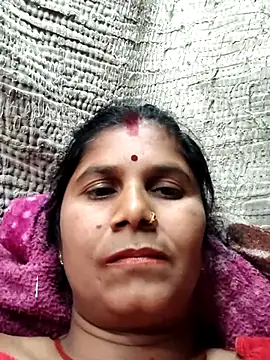 Hot di97 online show from February 18, 2026, 8:22 am