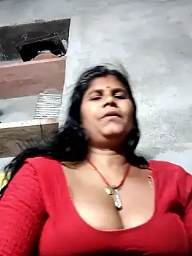 Snapshot of Hot_di97 chatting on April 23, 2026, 7:48 am Hot di97 online show from April 23, 2026, 7:48 am