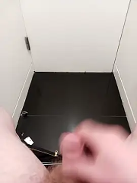 Hertsguy1984 online show from March 12, 2026, 9:30 pm