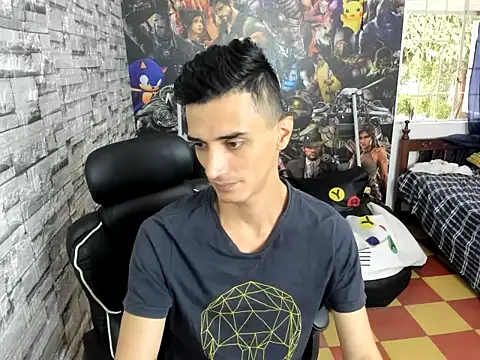 Snapshot of felipe_colinss chatting on February 14, 2026, 12:38 pm felipe colinss online show from February 14, 2026, 12:38 pm