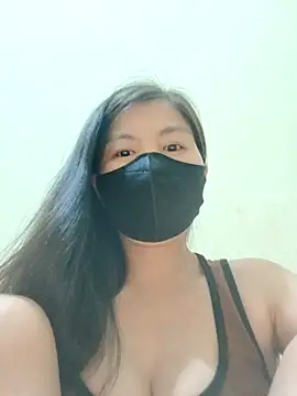 Snapshot of Lyly-68688 chatting on April 23, 2026, 2:19 pm Lyly-68688 online show from April 23, 2026, 2:19 pm