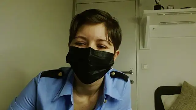 Snapshot of Alexxa_XX chatting on February 15, 2026, 7:02 pm Alexxa XX online show from February 15, 2026, 7:02 pm