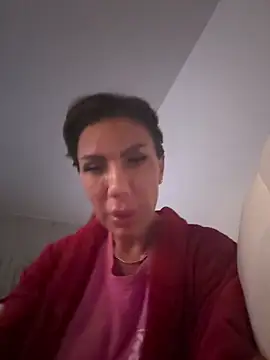 Missolevelvet online show from March 9, 2026, 10:02 pm