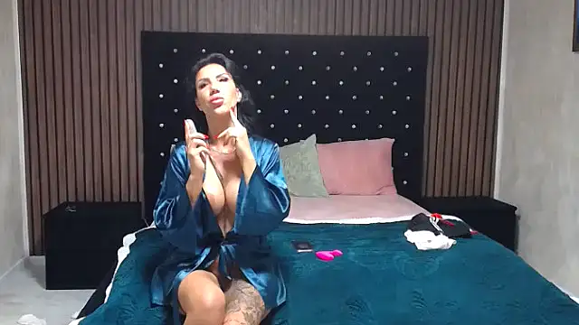 Missolevelvet online show from May 26, 2026, 11:14 pm