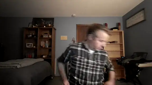Snapshot of chrisw8140 chatting on March 8, 2026, 2:59 am chrisw8140 online show from March 8, 2026, 2:59 am
