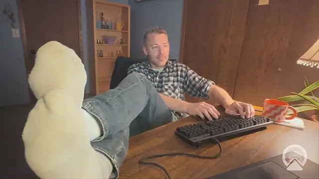 Snapshot of chrisw8140 chatting on April 30, 2026, 2:40 am chrisw8140 online show from April 30, 2026, 2:40 am