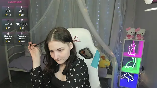 KiraDuvall online show from March 25, 2026, 2:49 pm