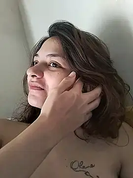 carazinho2128 online show from June 26, 2026, 6:03 pm