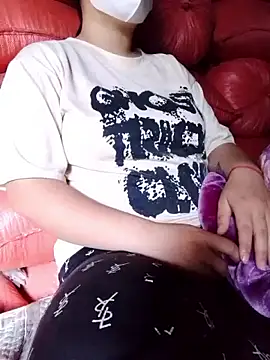 Snapshot of Zoe-666 chatting on January 18, 2026, 12:47 am Zoe-666 online show from January 18, 2026, 12:47 am