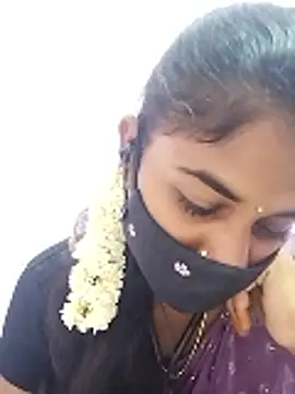 Snapshot of Tamil_Hot_RoyalQueen chatting on May 21, 2026, 4:37 pm Tamil Hot RoyalQueen online show from May 21, 2026, 4:37 pm
