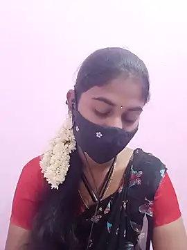 Snapshot of Tamil_Hot_RoyalQueen chatting on May 27, 2026, 4:58 pm Tamil Hot RoyalQueen online show from May 27, 2026, 4:58 pm