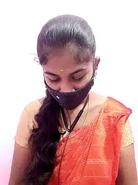 Snapshot of Tamil_Hot_RoyalQueen chatting on May 8, 2026, 4:33 pm Tamil Hot RoyalQueen online show from May 8, 2026, 4:33 pm
