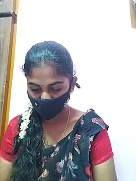 Snapshot of Tamil_Hot_RoyalQueen chatting on April 21, 2026, 2:25 am Tamil Hot RoyalQueen online show from April 21, 2026, 2:25 am