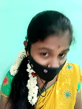 Snapshot of Tamil_Hot_RoyalQueen chatting on May 4, 2026, 3:48 pm Tamil Hot RoyalQueen online show from May 4, 2026, 3:48 pm