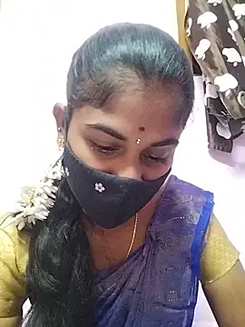 Snapshot of Tamil_Hot_RoyalQueen chatting on April 21, 2026, 3:18 pm Tamil Hot RoyalQueen online show from April 21, 2026, 3:18 pm