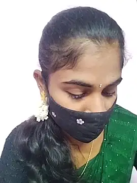 Snapshot of Tamil_Hot_RoyalQueen chatting on April 22, 2026, 4:25 pm Tamil Hot RoyalQueen online show from April 22, 2026, 4:25 pm